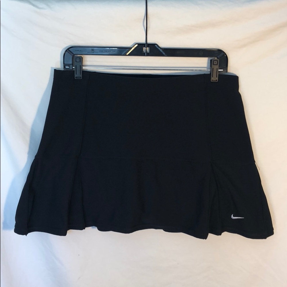 LIKE NEW Nike Tennis Skort